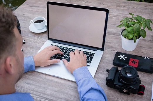 爱上海：Shanghai Forum Youth Leaders' Summit： Gathering Wisdom, Unleashing the Future!